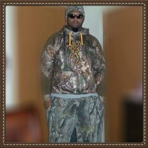 Meet your Posher, Shad